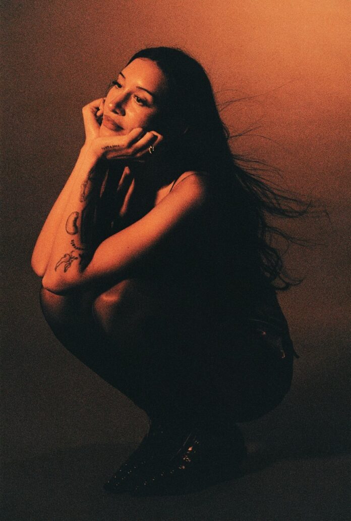 JULIA WOLF ANNOUNCES “DEEP END WORLD TOUR”