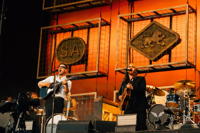 BST Hyde Park: Mumford & Sons bring out surprise guests Shania Twain and Hozier
